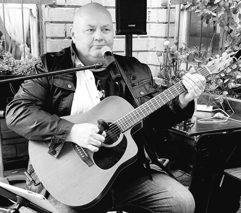 Corie Blackley performing an intimate acoustic set